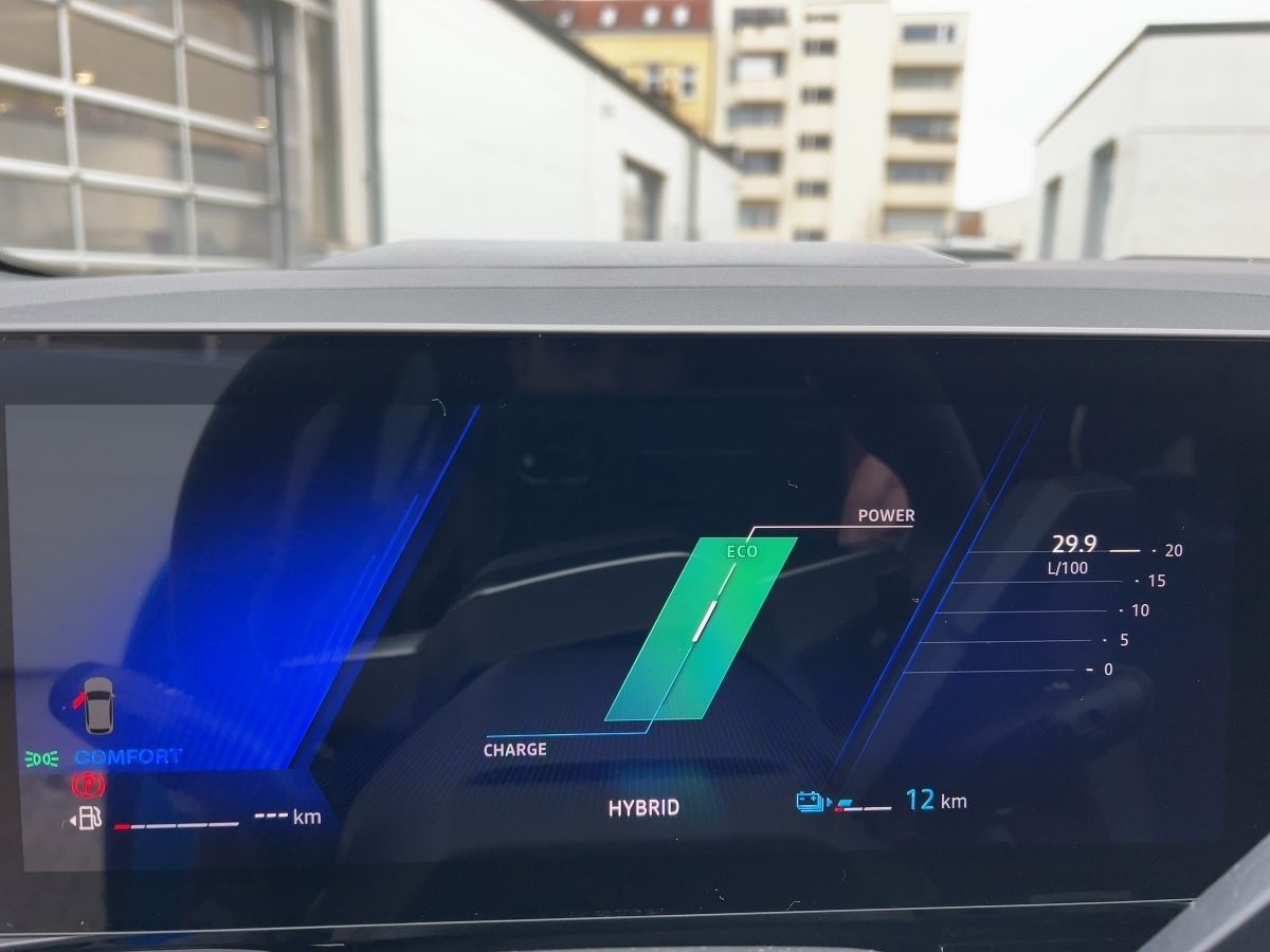 Techno TCe 90 Apple CarPlay Rückfahrkamera